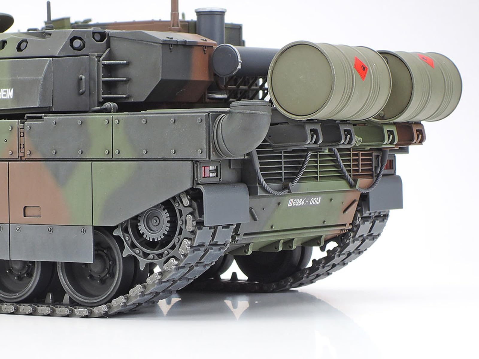 tamiya-1-35-leclerc-serie-2-plastikmodellbausatz-unlackiert image 7