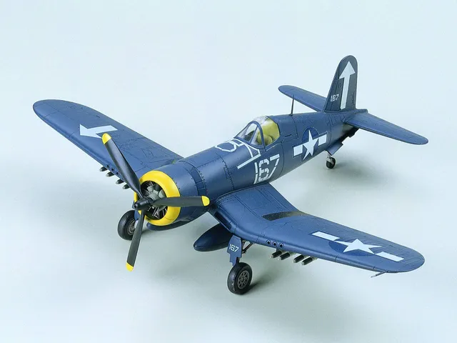 tamiya-vought-f4u-1d-corsair-flugzeugbausatz-1-72-unlackiert image 1