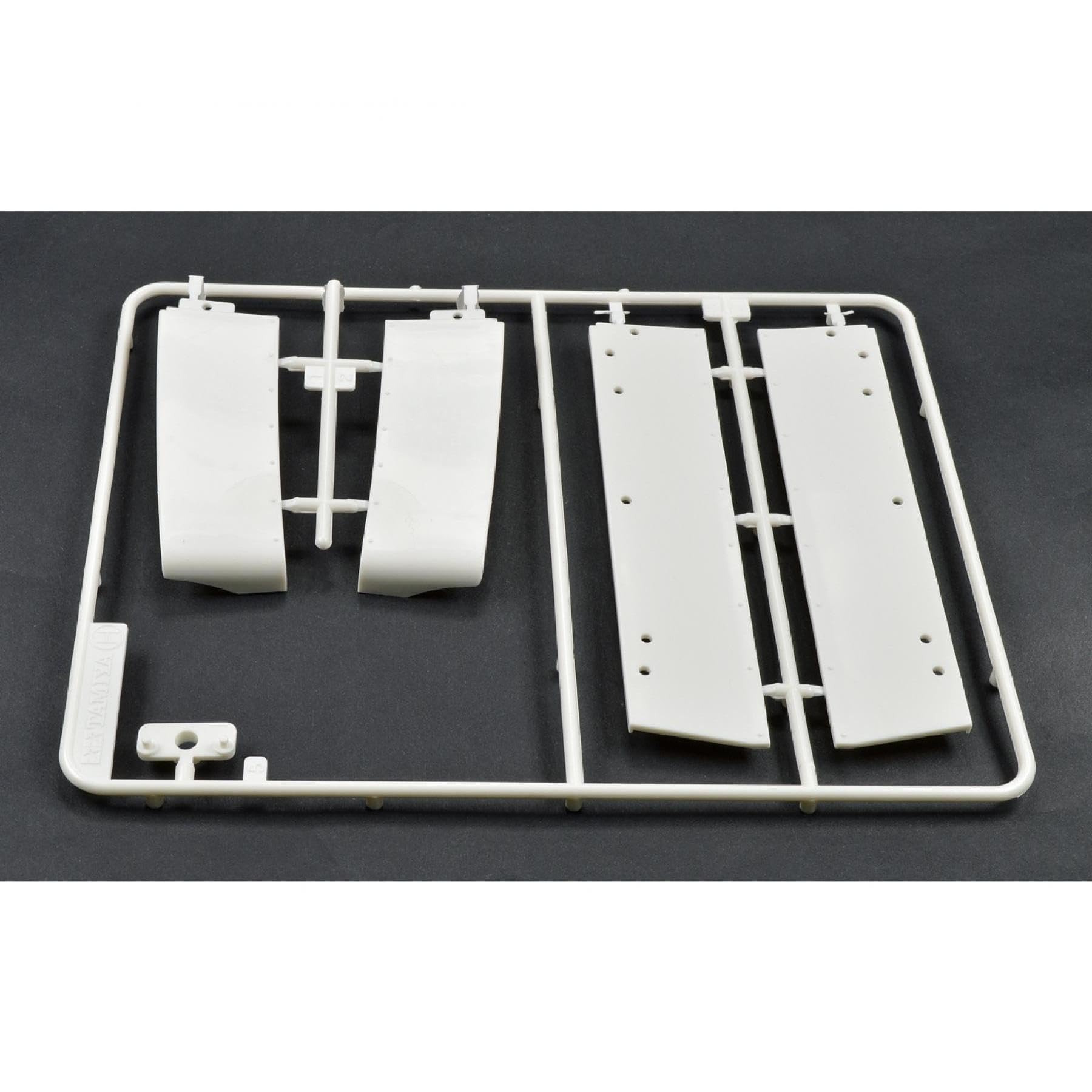 tamiya-1-14-h-teile-fh-spoiler-knight-hauler-56314-schwarz image 1