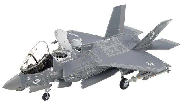 tamiya-f-35b-lightning-ii-flugzeugbausatz-1-72-jet image 1