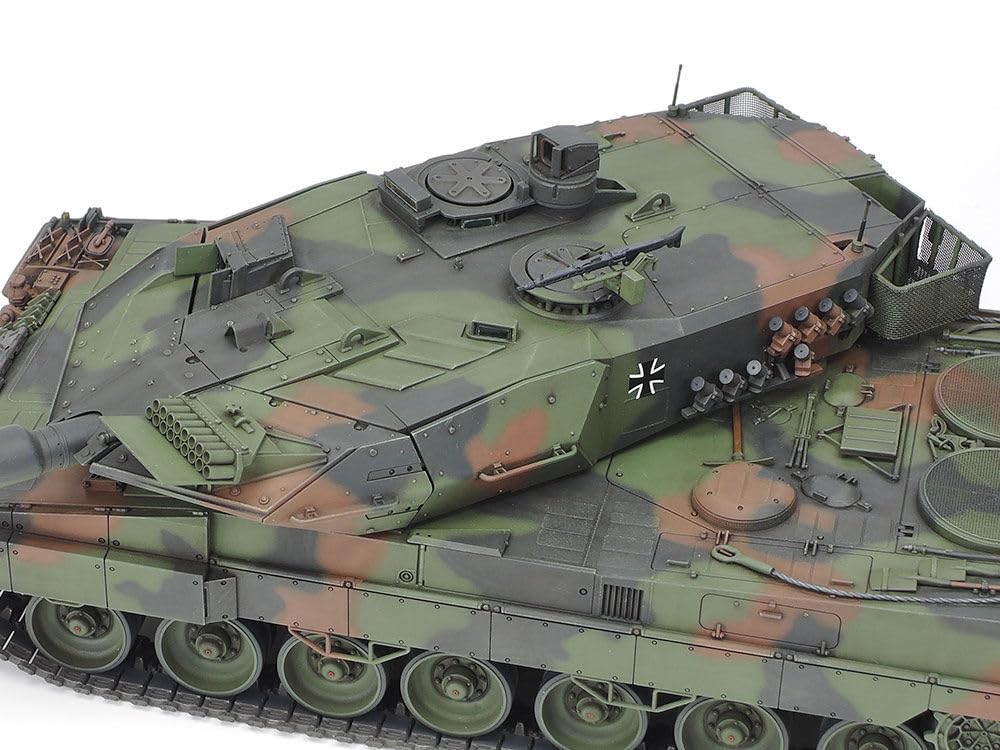 tamiya-35271-leopard-2a6-kampfpanzer-plastikbausatz-1-35 image 6