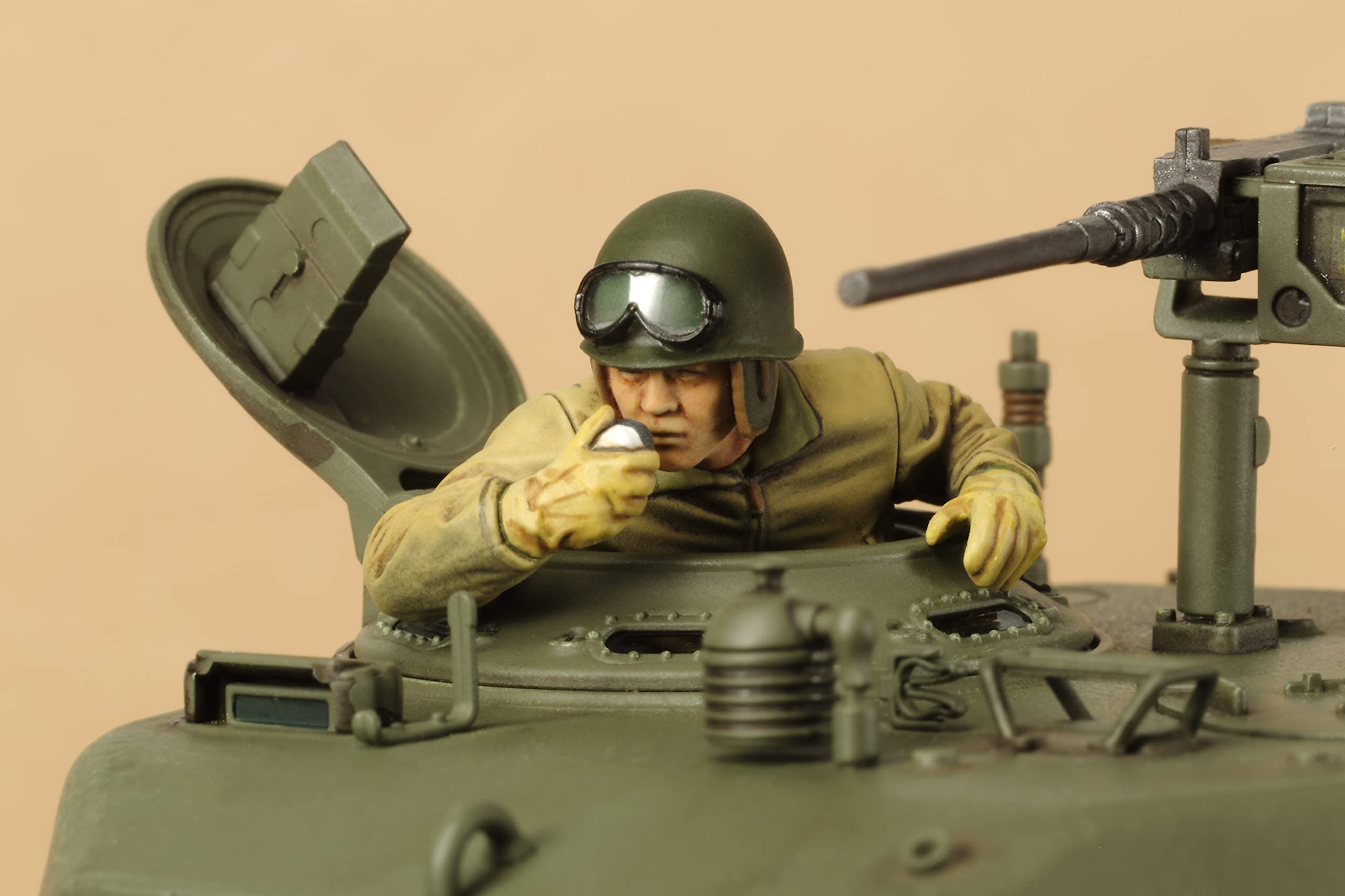 tamiya-35346-m4a3e8-sherman-easy-eight-panzer-1-35 image 7