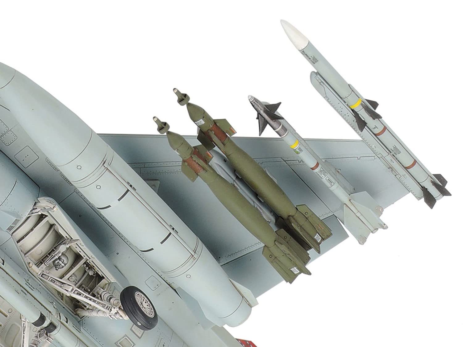 tamiya-f-16c-block-25-32-flugzeug-modellbausatz-1-48-61101 image 7