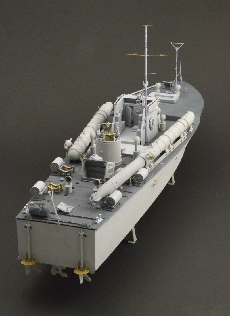 italeri-510005610-1-35-vosper-mtb-77-schiffsbausatz image 6