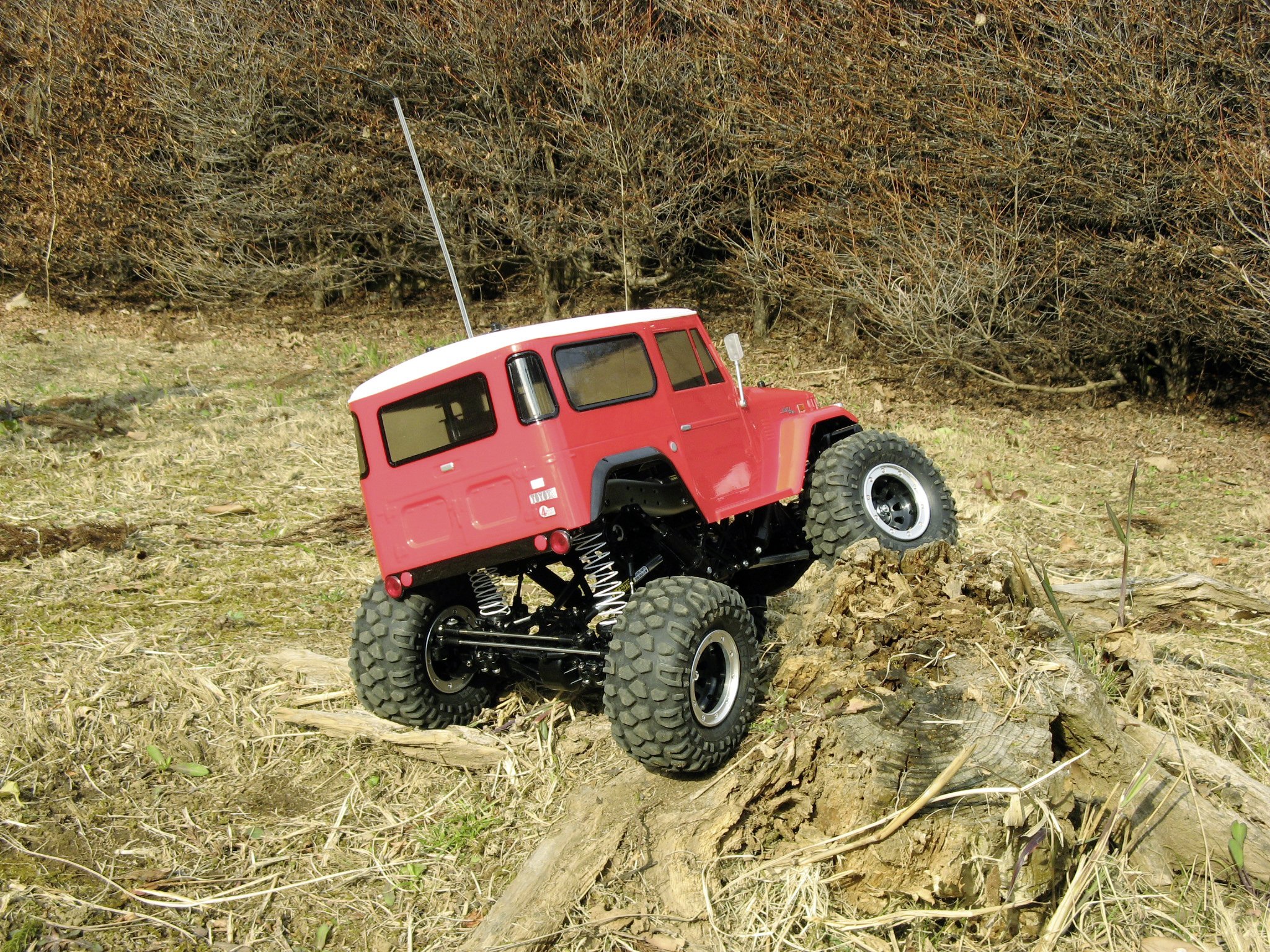 tamiya-r-c-58405-toyota-land-cruiser-40-offroad-bausatz-1-10 image 3