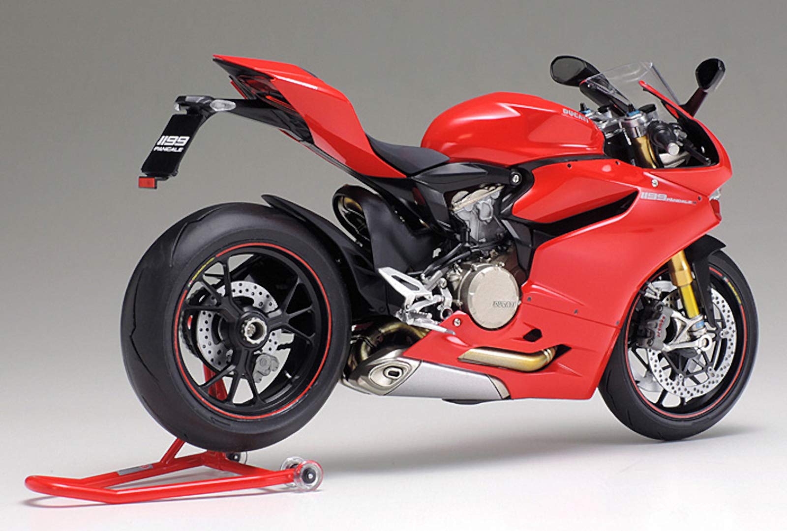 tamiya-ducati-1199-panigale-s-motorrad-bausatz-1-12 image 2
