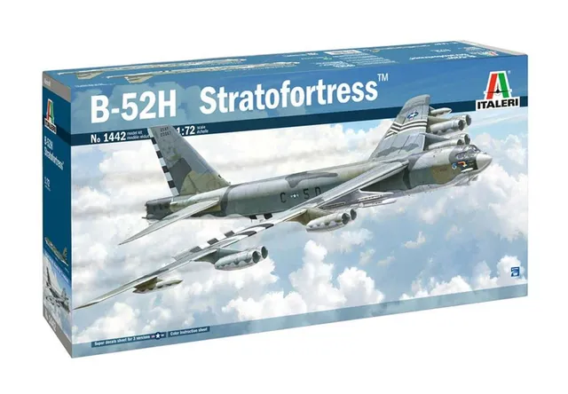 italeri-aircraft-b-52h-stratofortress-bausatz-1-72-bomber image 1
