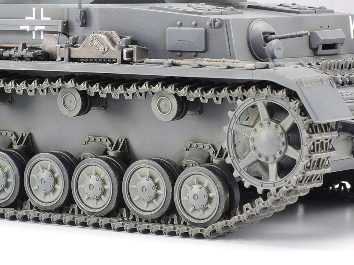 tamiya-35374-panzer-iv-ausf-f-1-35-modellbausatz-unlackiert-grau image 4
