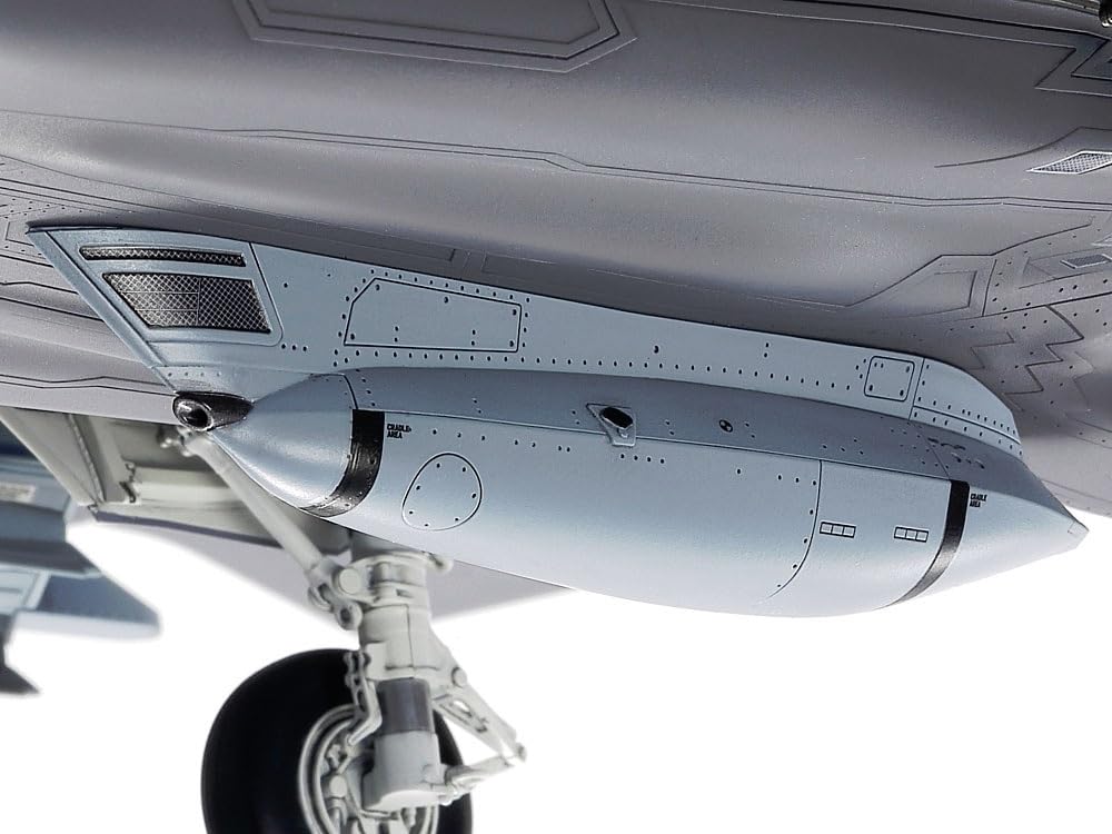 tamiya-61127-f-35c-lightning-ii-flugzeug-bausatz-1-48-us-jet image 8