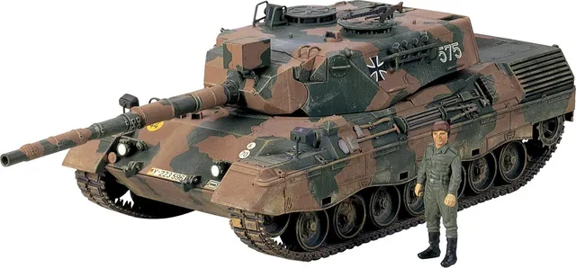 tamiya-leopard-1a4-panzer-modellbausatz-1-35-mit-figur image 1