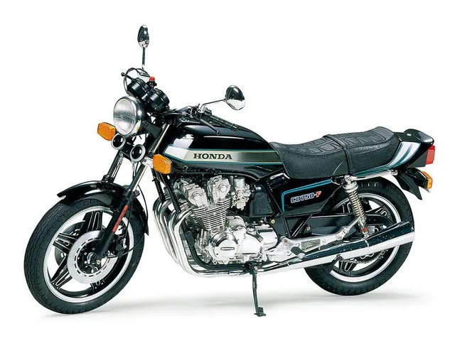 tamiya-big-scale-16020-honda-cb750f-modellbausatz-1-6 image 1