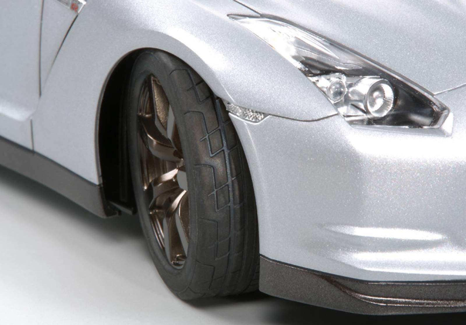 tamiya-24300-nissan-gt-r-automodell-bausatz-1-24-unlackiert image 7