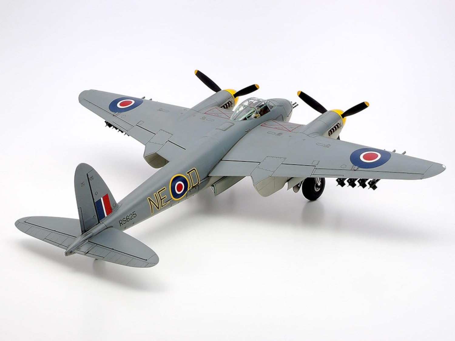 tamiya-61062-mosquito-fb-mk-vi-modellbausatz-1-48 image 2