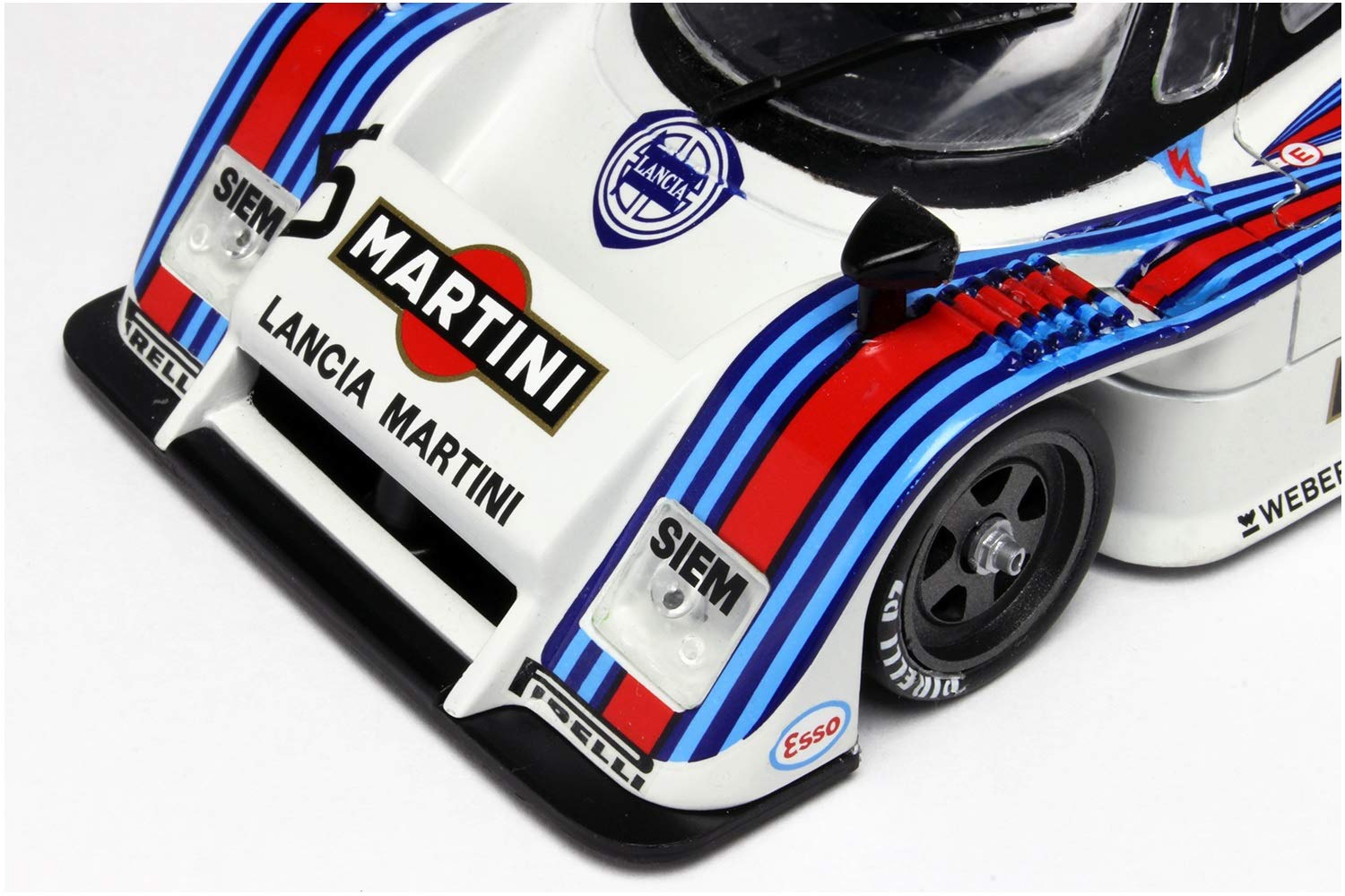 italeri-lancia-lc2-rennwagen-bausatz-1-24-20-cm image 5