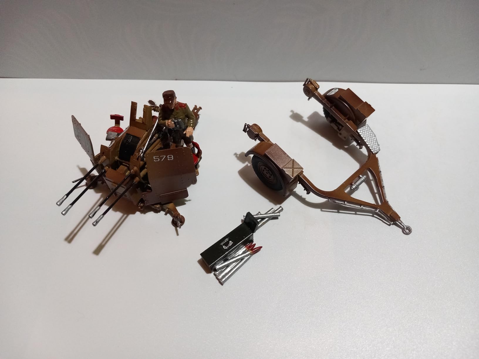 Diorama top