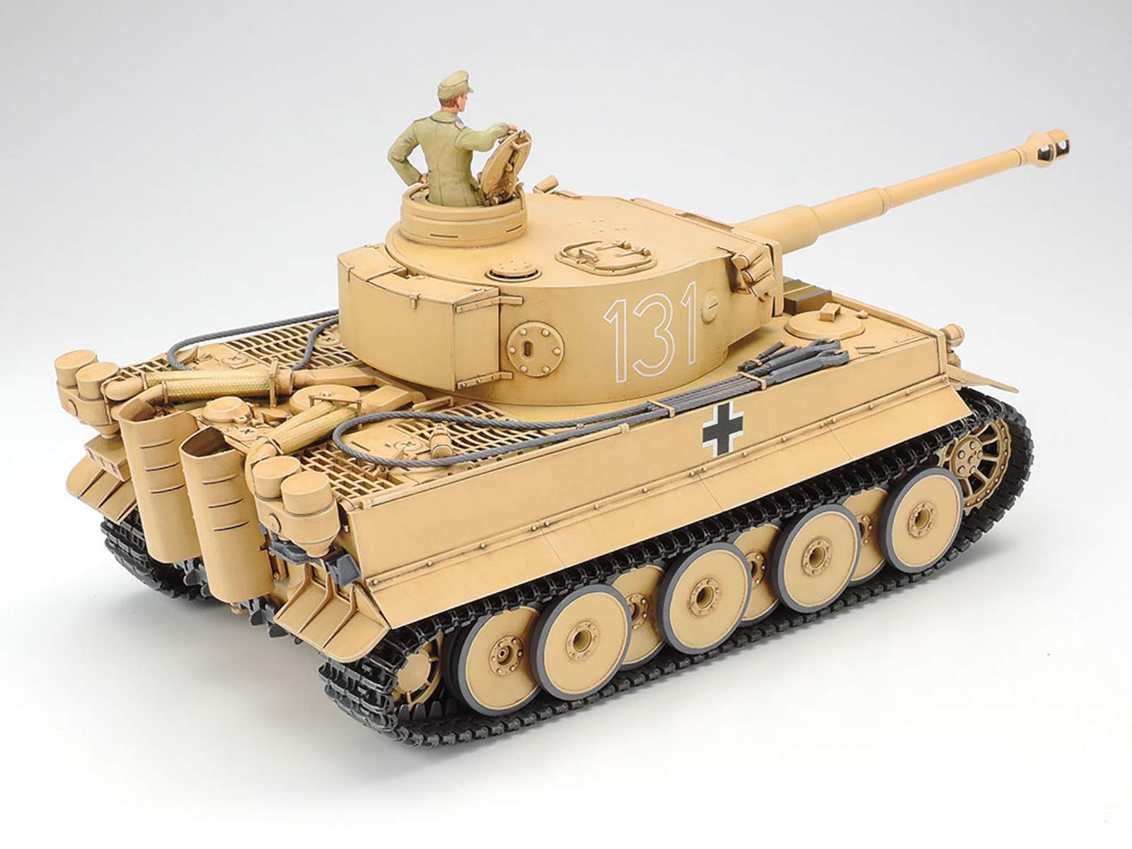 tamiya-35227-tiger-i-early-1-35-wwii-panzer-modellbausatz image 3