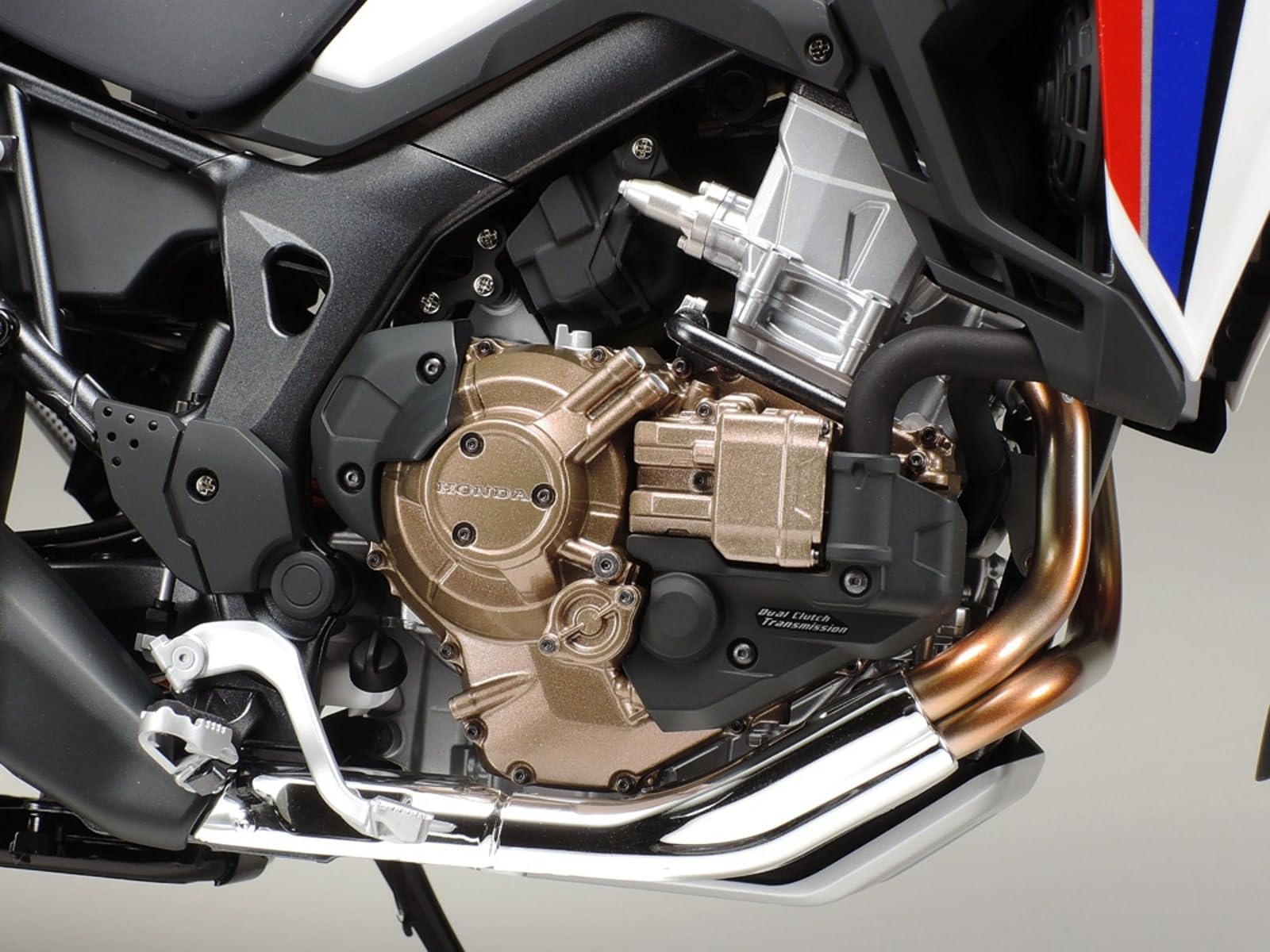 tamiya-big-scale-honda-crf-1000l-africa-twin-modellbausatz-1-6 image 5