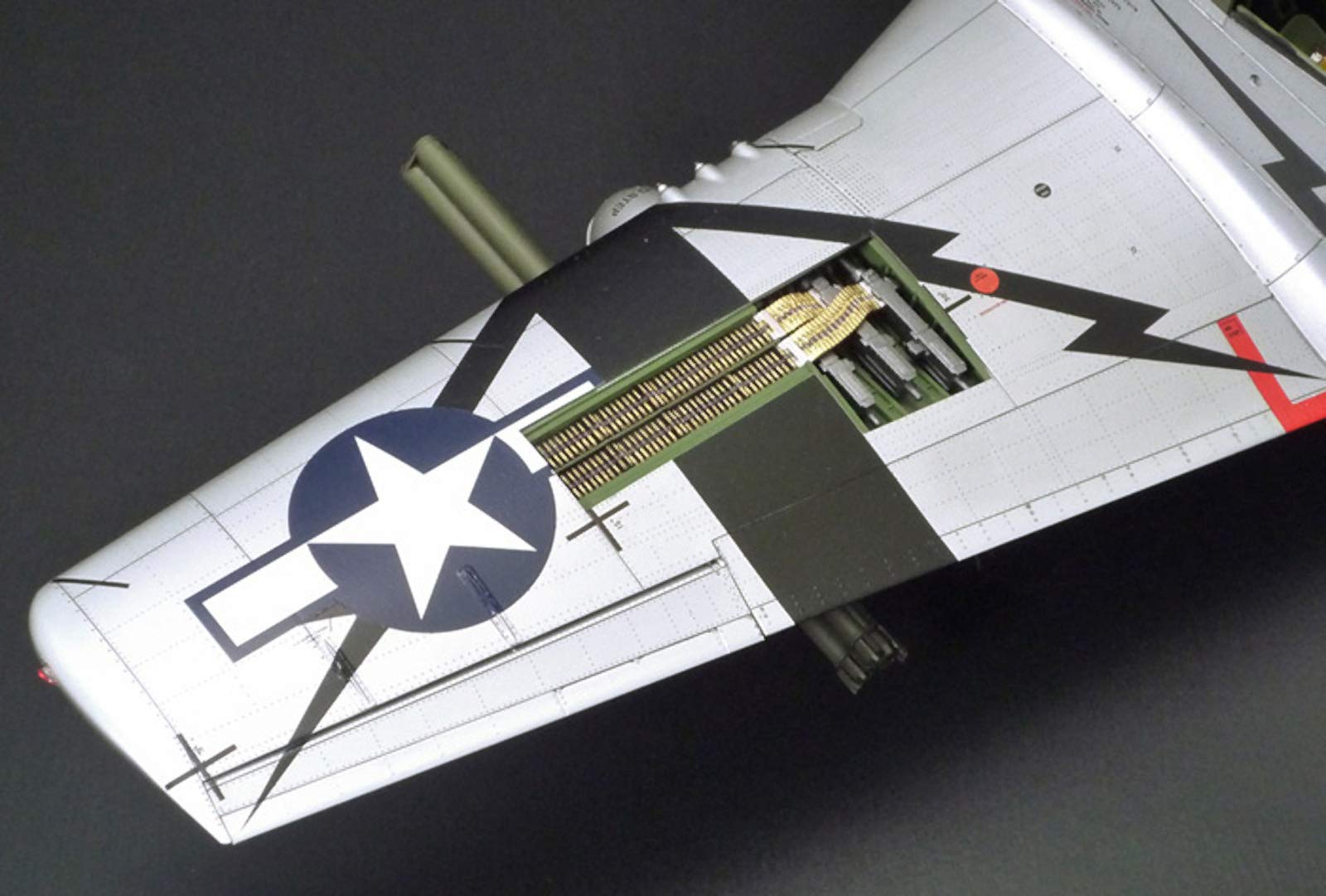 tamiya-p-51d-k-mustang-pacific-60323-modellbausatz-1-32 image 3