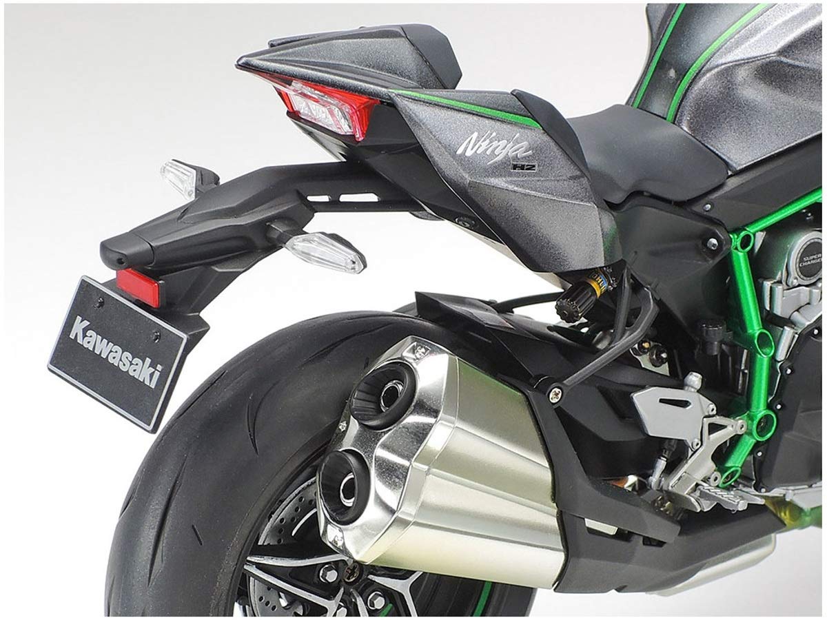 tamiya-14136-kawasaki-ninja-h2-carbon-bausatz-1-12 image 5