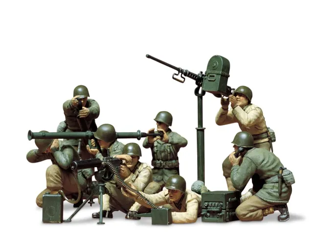 tamiya-us-mg-m-rser-trupp-figuren-1-35-8-stk image 1