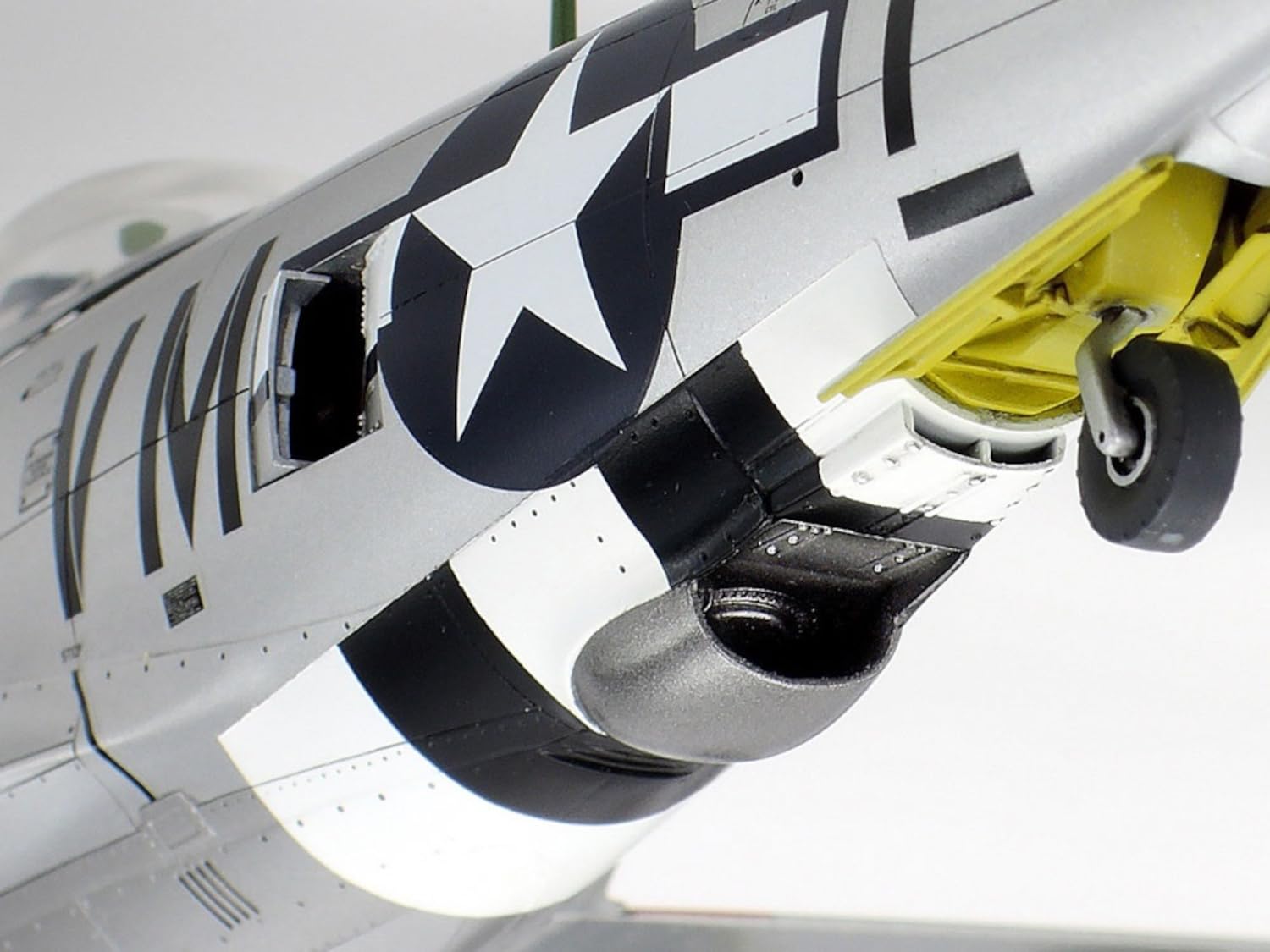 tamiya-p-47d-thunderbolt-flugzeug-modellbausatz-1-48-unlackiert image 8