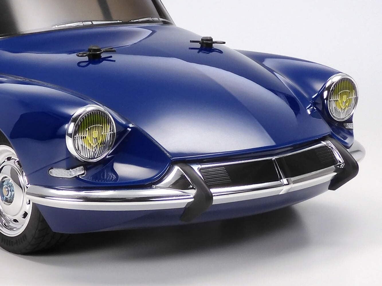 tamiya-58734-citroen-ds-mb-01-1-10-rc-bausatz-unlackiert image 3
