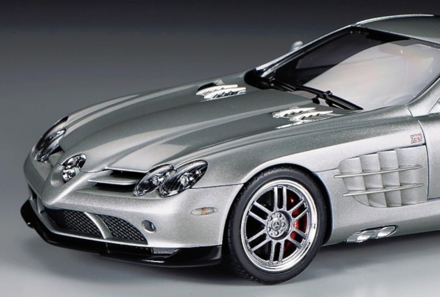 tamiya-mercedes-slr-722-mclaren-auto-modellbausatz-1-24 image 4