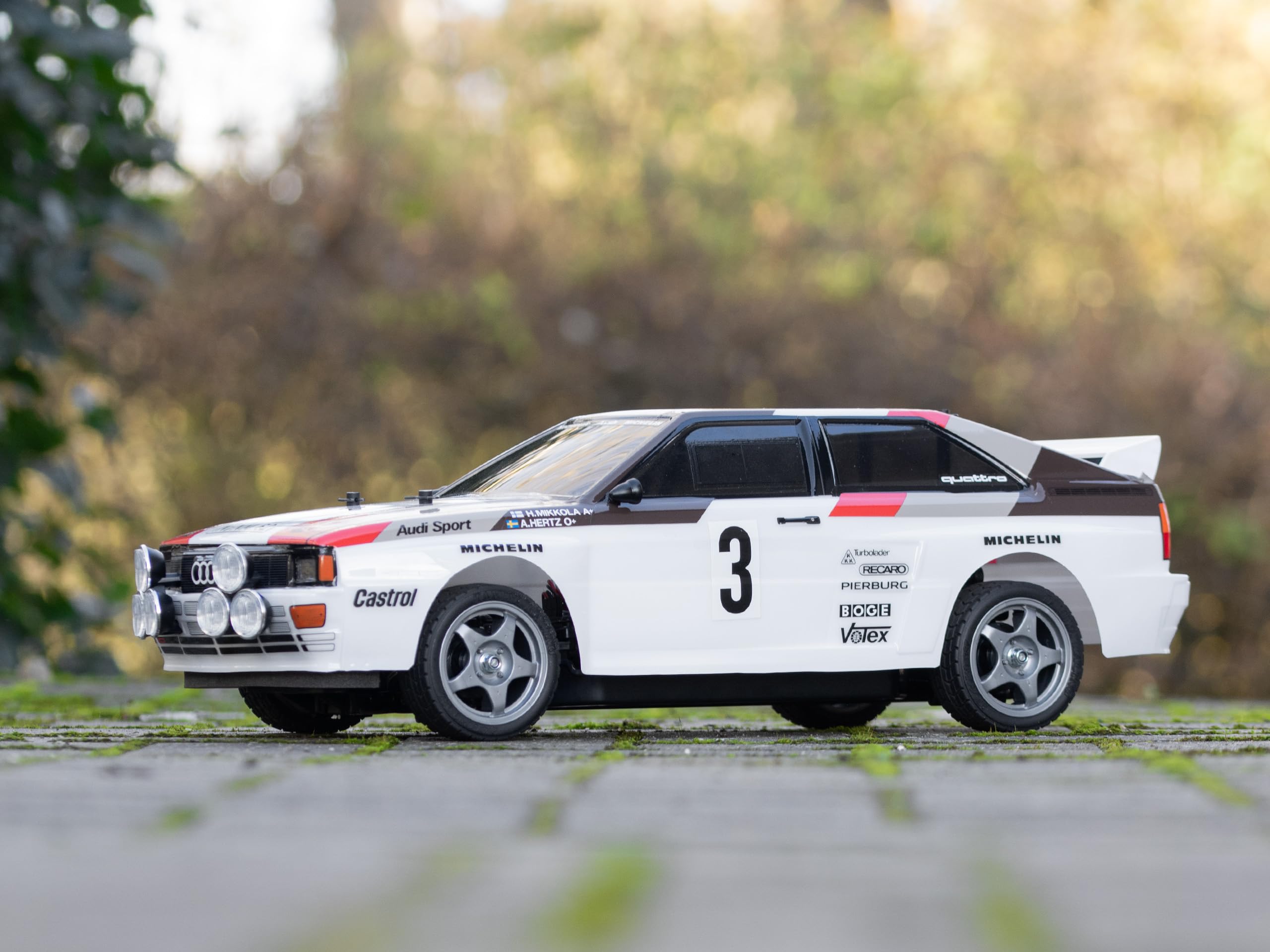 tamiya-tt-02-audi-quattro-rally-a2-rc-auto-1-10-bausatz image 3