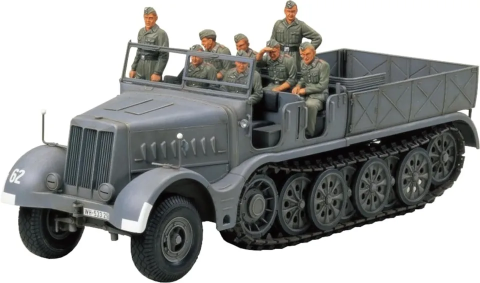 tamiya-sd-kfz-9-famo-halbketten-bausatz-1-35-8-figuren image 1