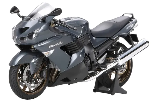 tamiya-14111-kawasaki-zzr-1400-ninja-motorradmodell-1-12-unlackiert image 1