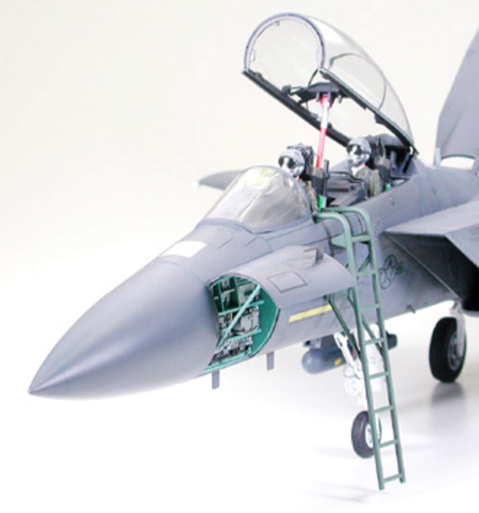 tamiya-1-32-aircraft-f-15e-strike-eagle-bunker-buster-modellbausatz-grau image 5