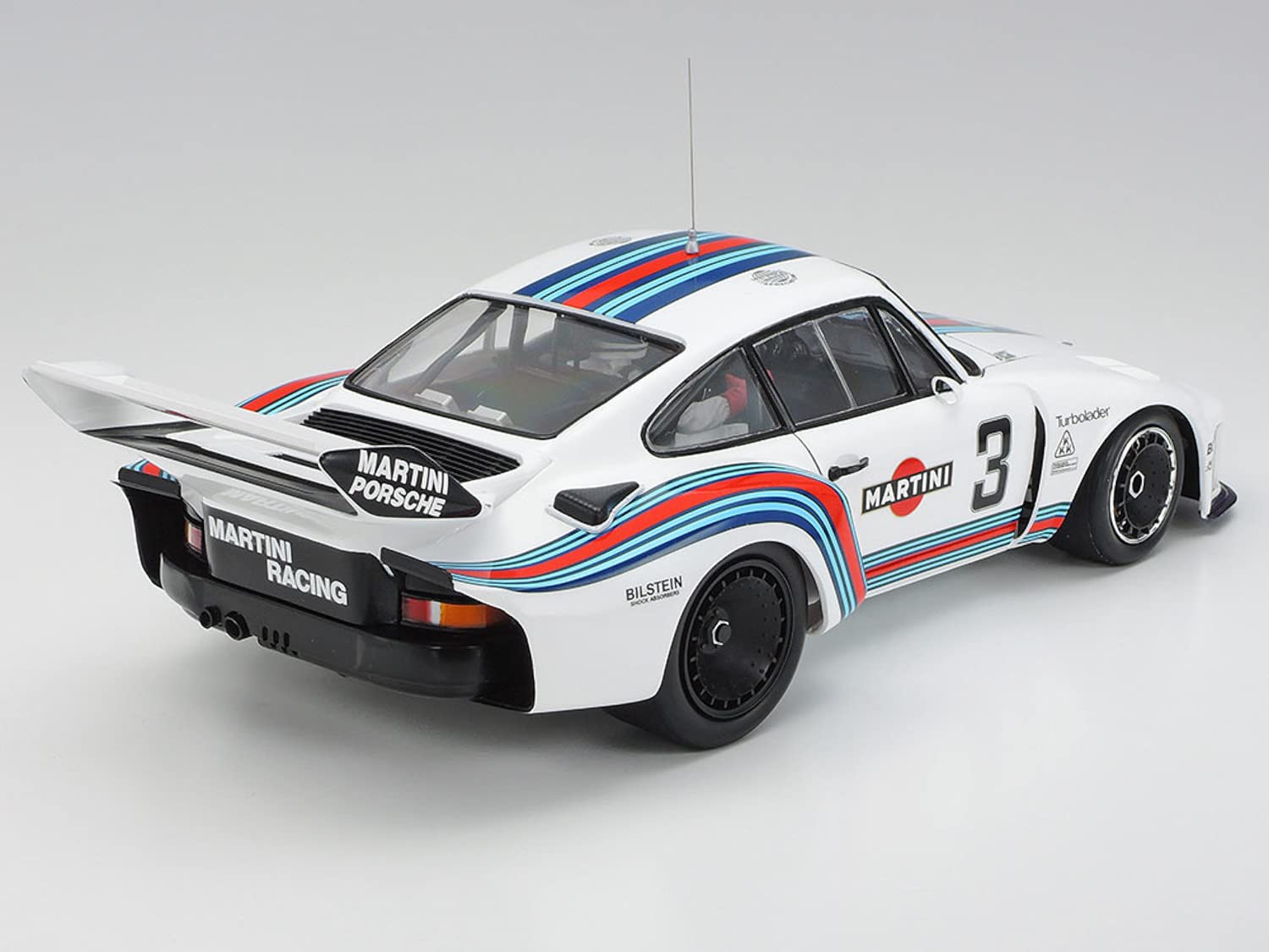 tamiya-20070-porsche-935-martini-1-20-modellbausatz-unlackiert image 3