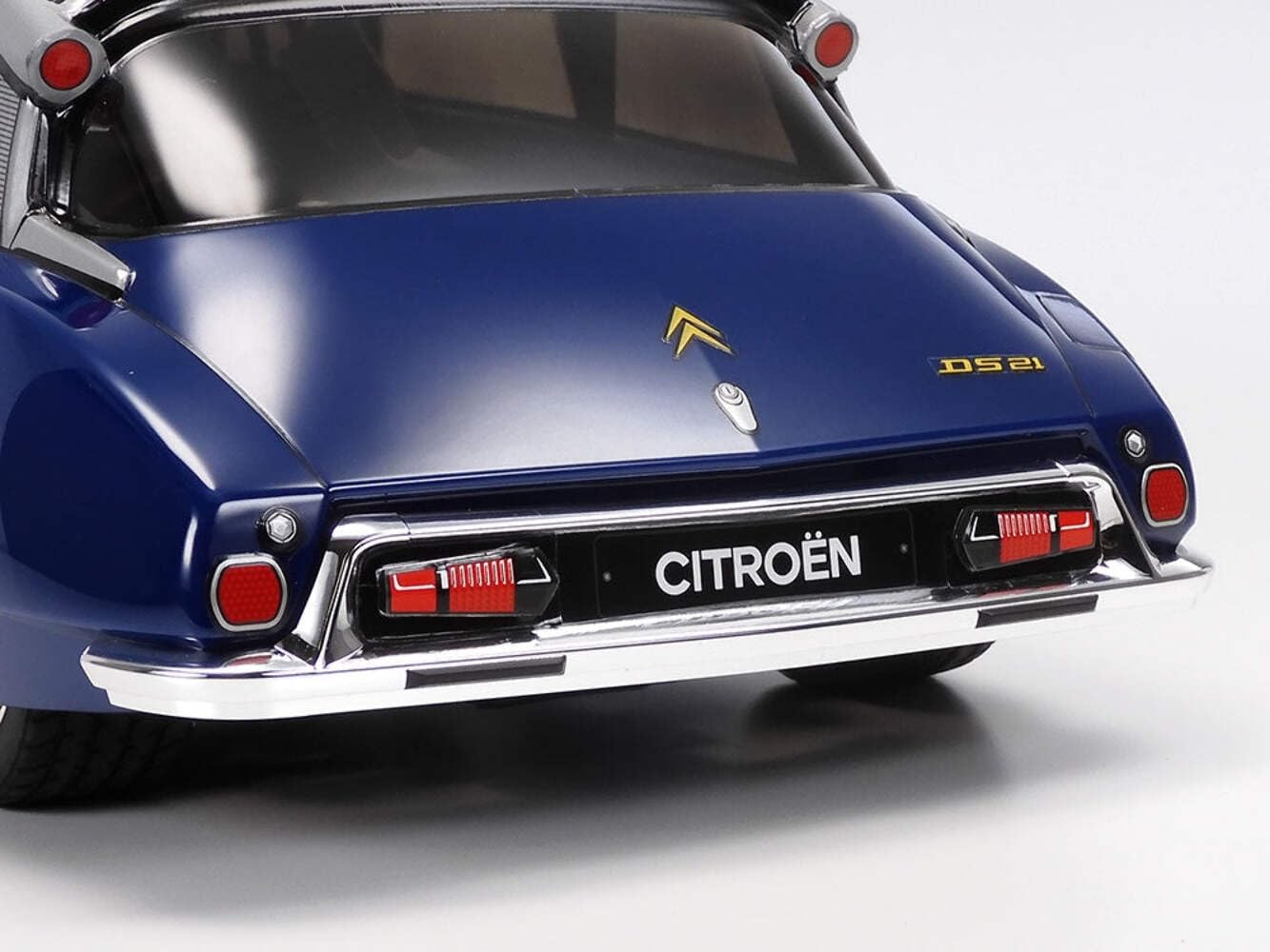 tamiya-58734-citroen-ds-mb-01-1-10-rc-bausatz-unlackiert image 5