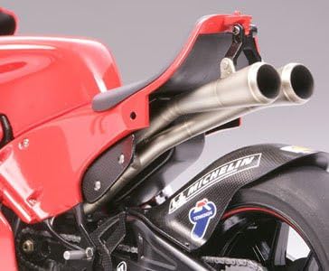 tamiya-14101-ducati-desmosedici-1-12-motorrad-bausatz-rot image 5