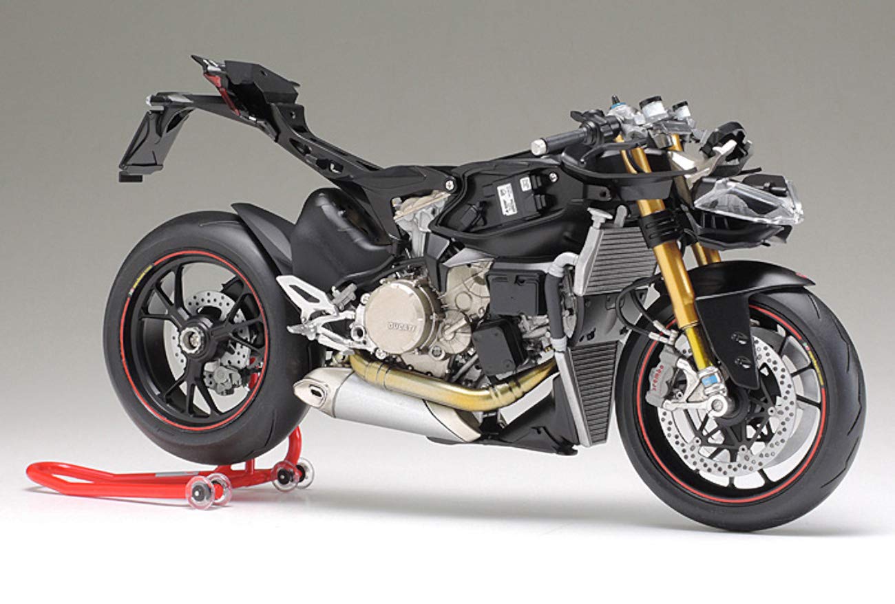 tamiya-ducati-1199-panigale-s-motorrad-bausatz-1-12 image 4