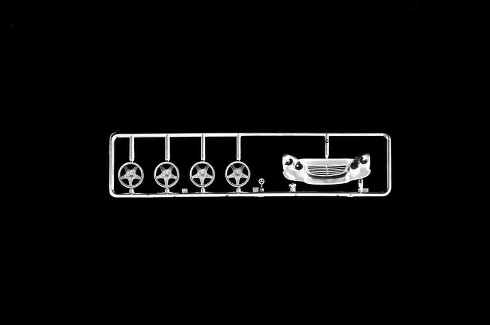 italeri-mercedes-benz-600s-1-24-auto-modellbausatz image 8