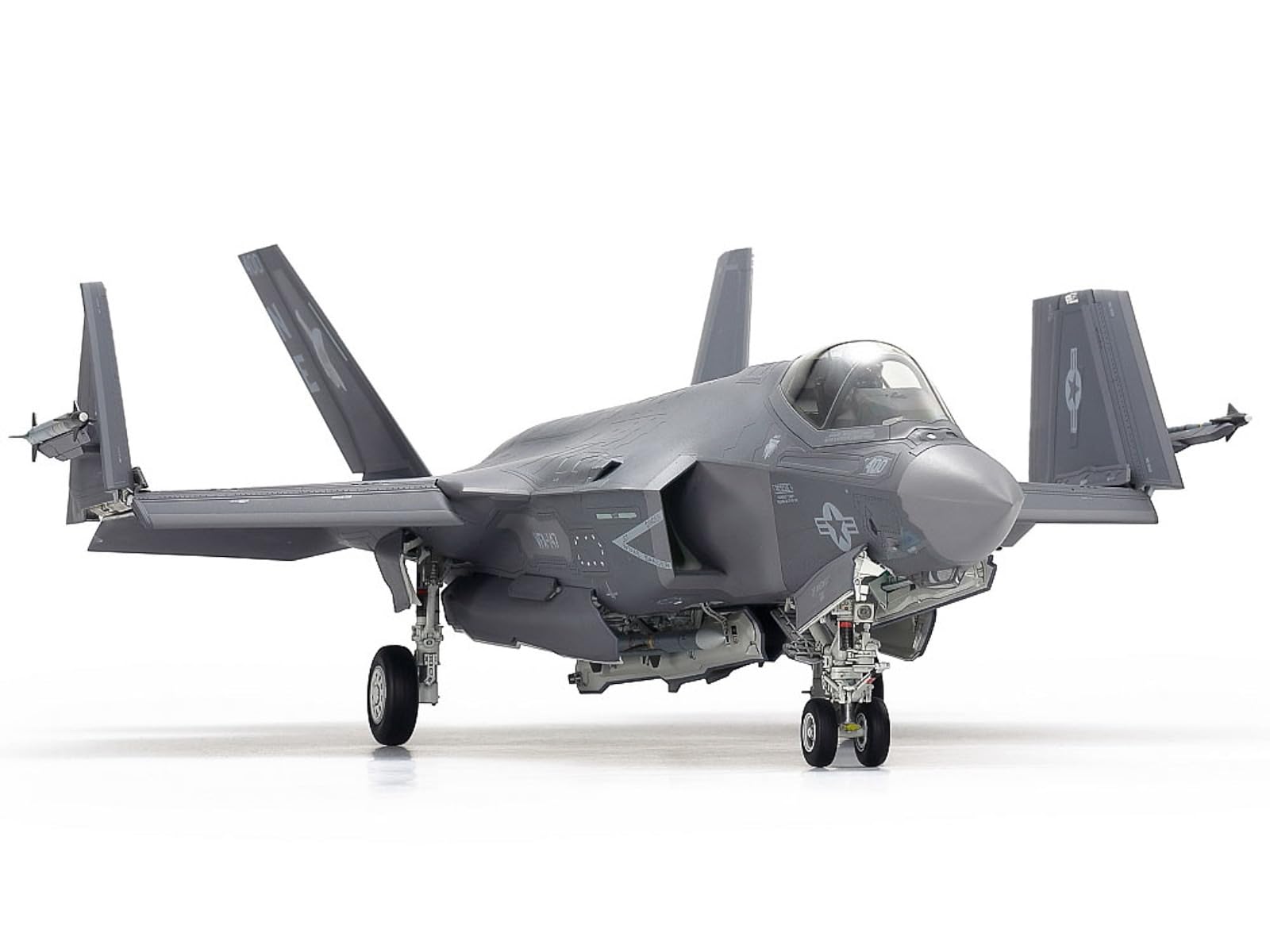 tamiya-61127-f-35c-lightning-ii-flugzeug-bausatz-1-48-us-jet image 4