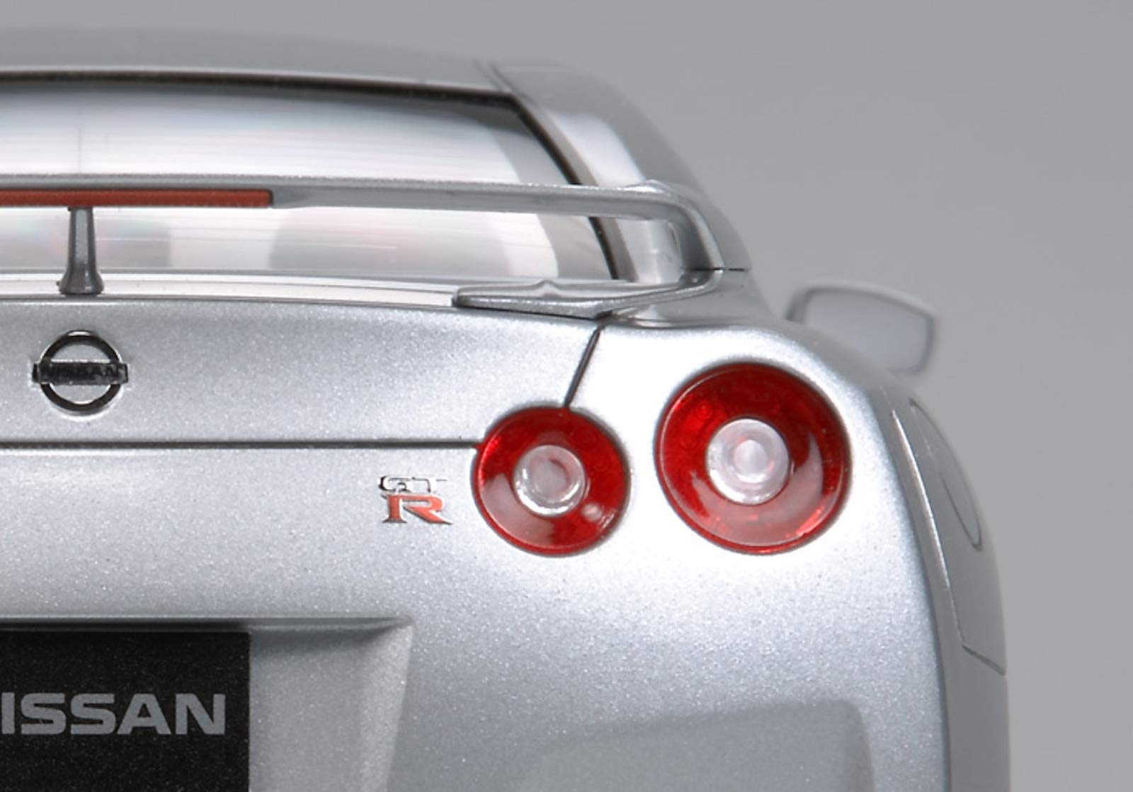 tamiya-24300-nissan-gt-r-automodell-bausatz-1-24-unlackiert image 4