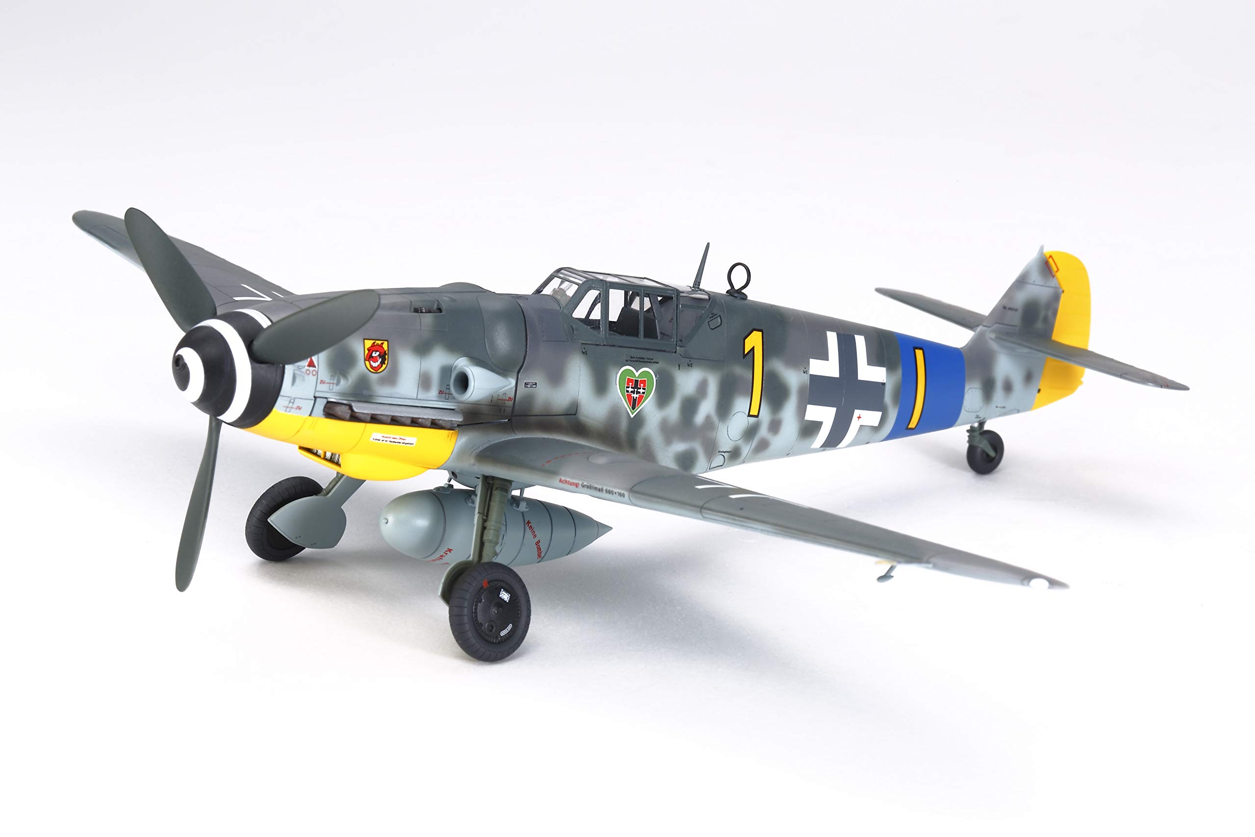 tamiya-61117-bf-109-g-6-modellbausatz-1-48-unlackiert image 1
