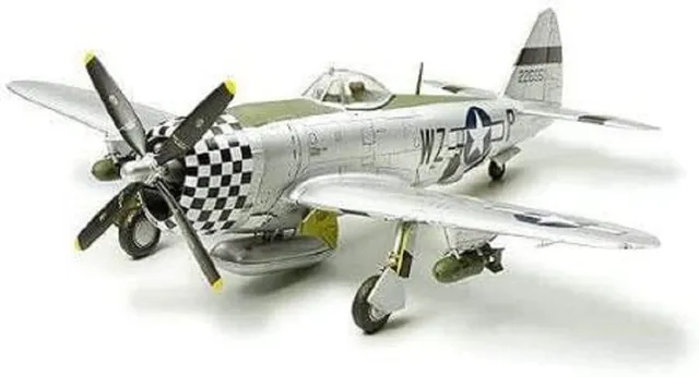 tamiya-60770-p-47d-thunderbolt-bubbletop-flugzeug-1-72 image 1