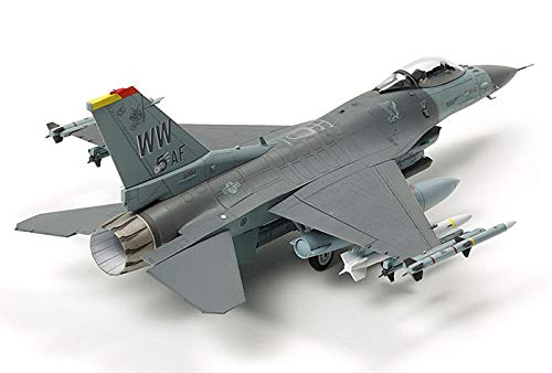 tamiya-1-72-f-16cj-fighting-falcon-modellbausatz-grau image 6