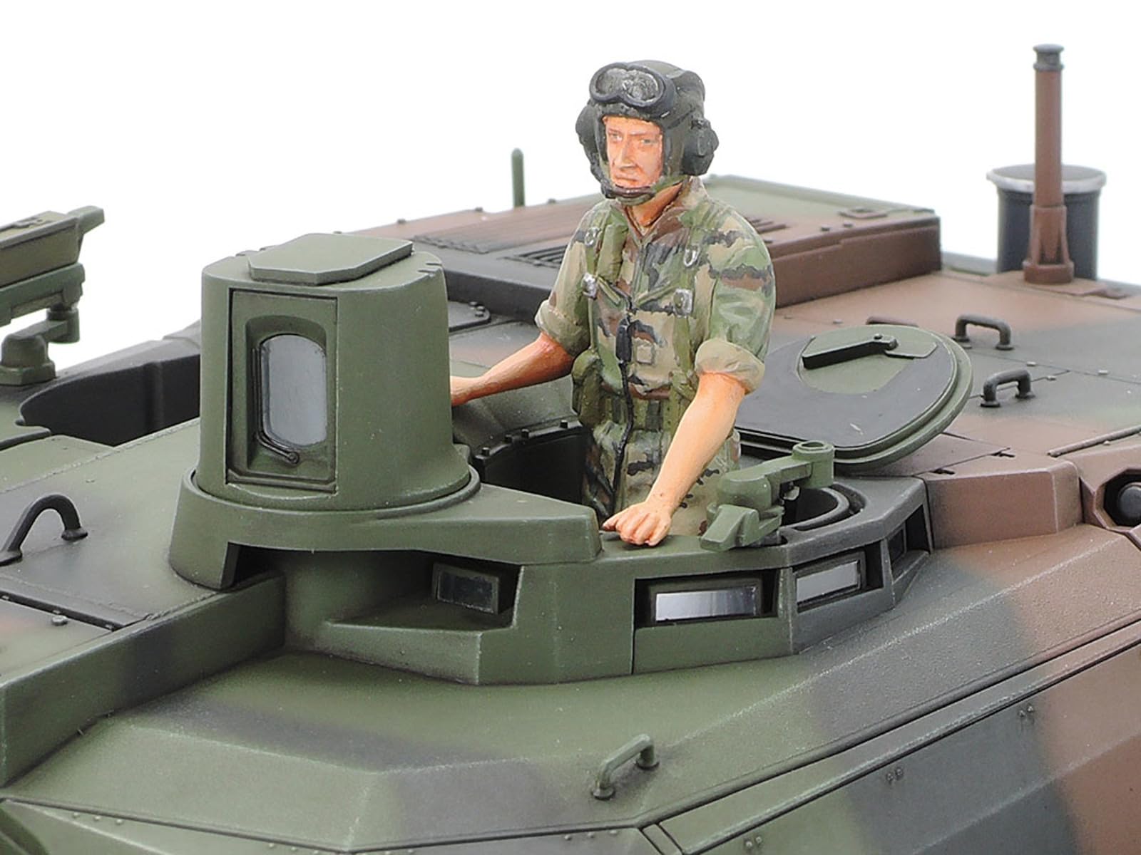 tamiya-1-35-leclerc-serie-2-plastikmodellbausatz-unlackiert image 4