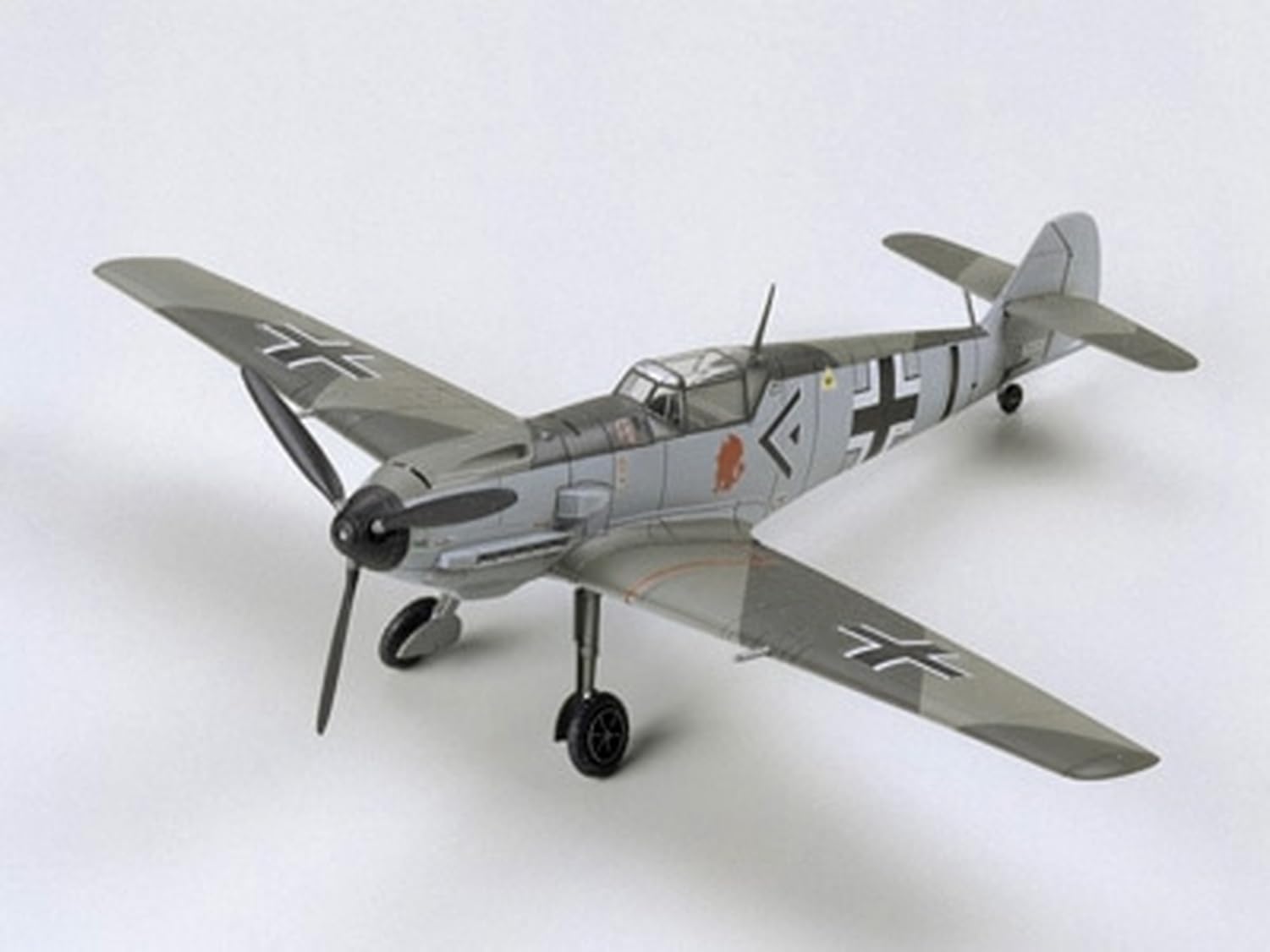 tamiya-bf109e-3-messerschmitt-1-72-war-bird-modellbausatz image 3