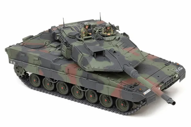 tamiya-35387-leopard-2-a7v-panzer-bausatz-1-35 image 1