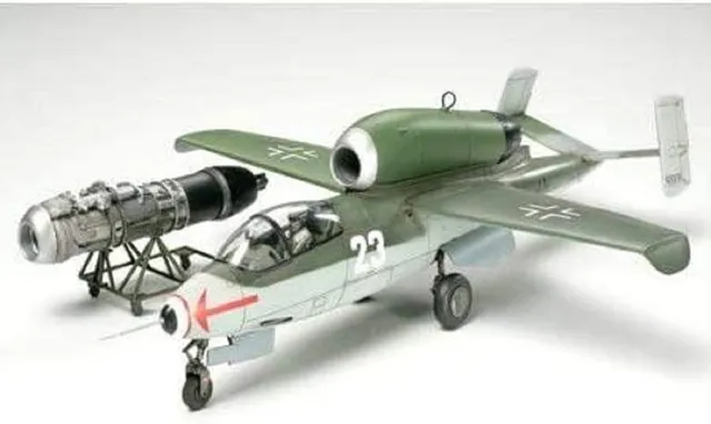 tamiya-61097-heinkel-he162a-2-salamander-flugzeugbausatz image 1