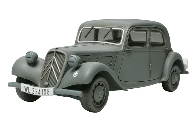tamiya-32517-citroen-traction-11cv-modellbausatz-1-48 image 1
