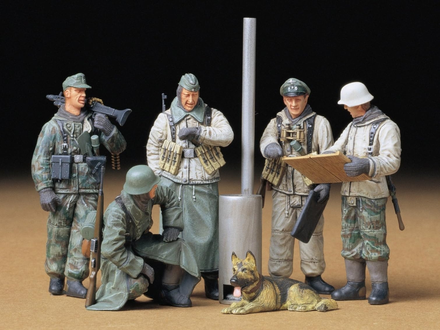 tamiya-figuren-set-deutsche-soldaten-1-35-5-figuren image 2