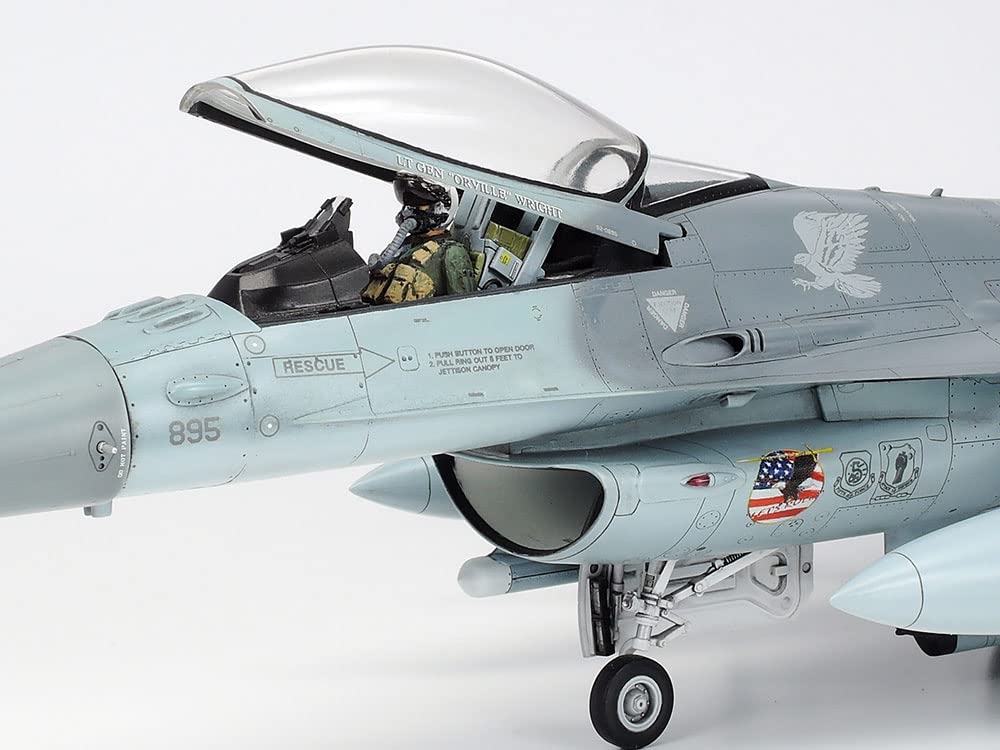 tamiya-61098-f-16cj-fighting-falcon-modellbausatz-1-48 image 4