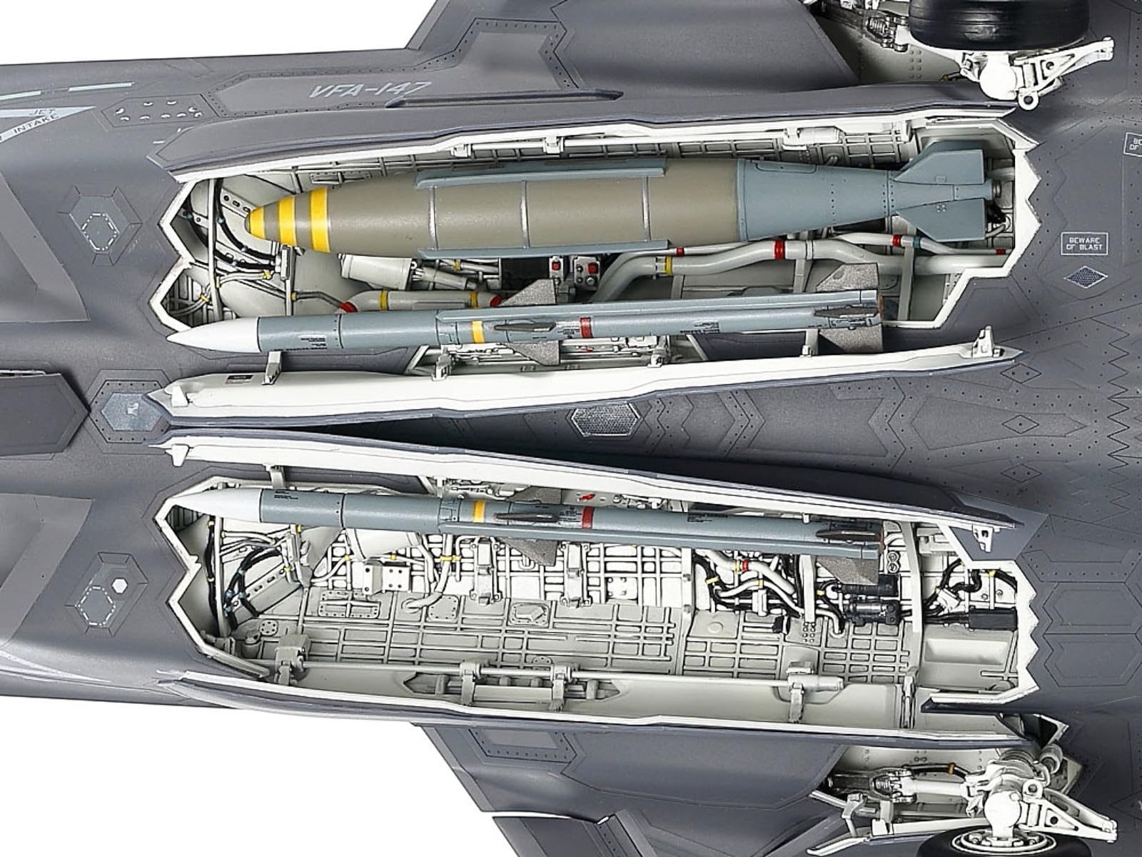 tamiya-61127-f-35c-lightning-ii-flugzeug-bausatz-1-48-us-jet image 7
