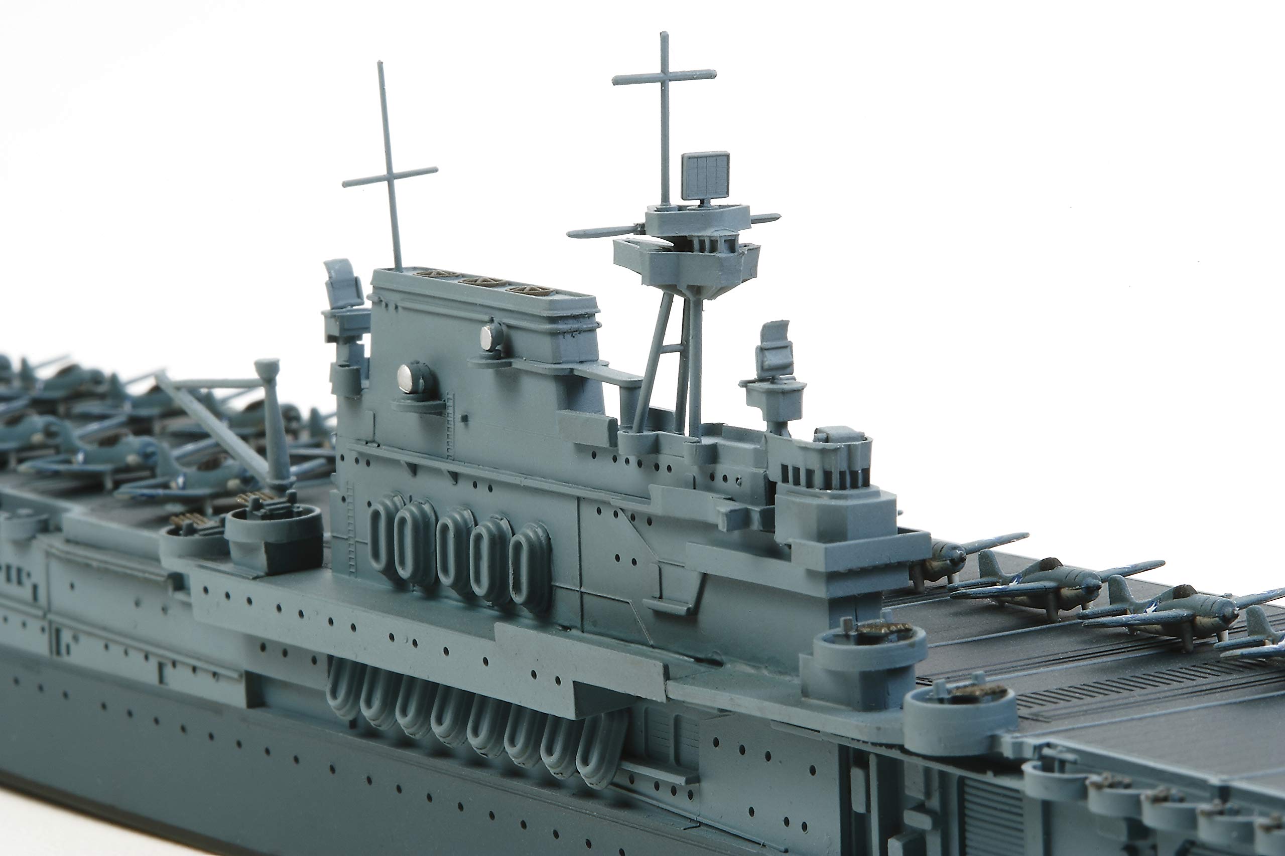 tamiya-uss-yorktown-cv-5-schiffsmodell-1-700-water-line image 2